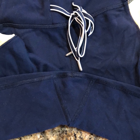 Lululemon heat it up crop size 4 - Picture 7 of 8